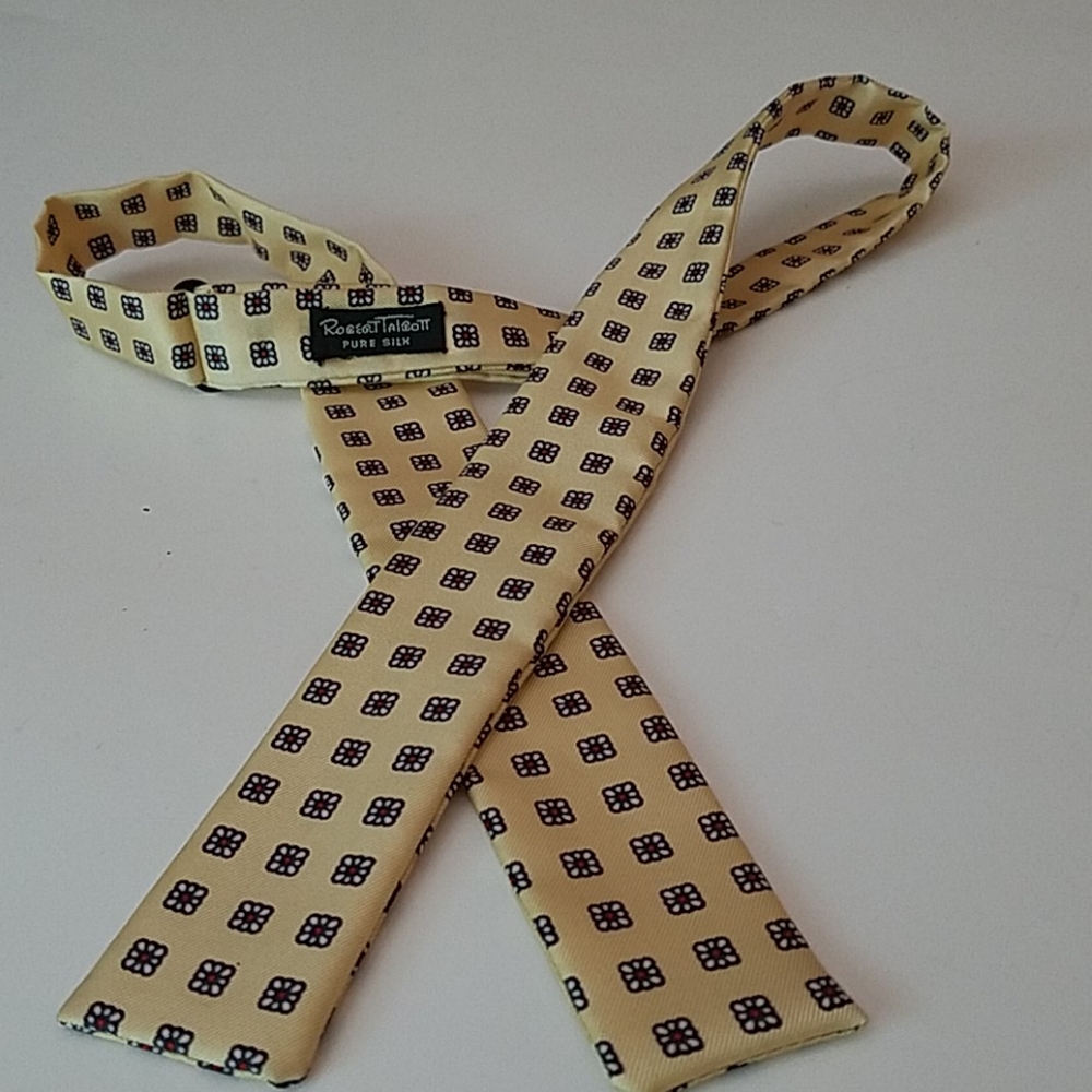 Robert Talbott Bow Tie Pure Silk Yellow w Floral